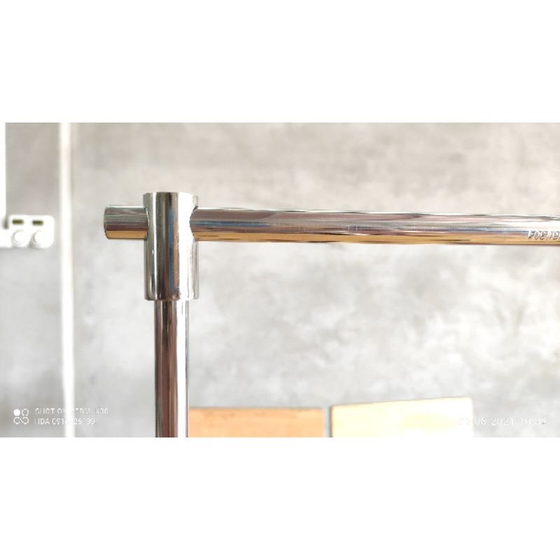 Giá treo đèn kẹp thành bể