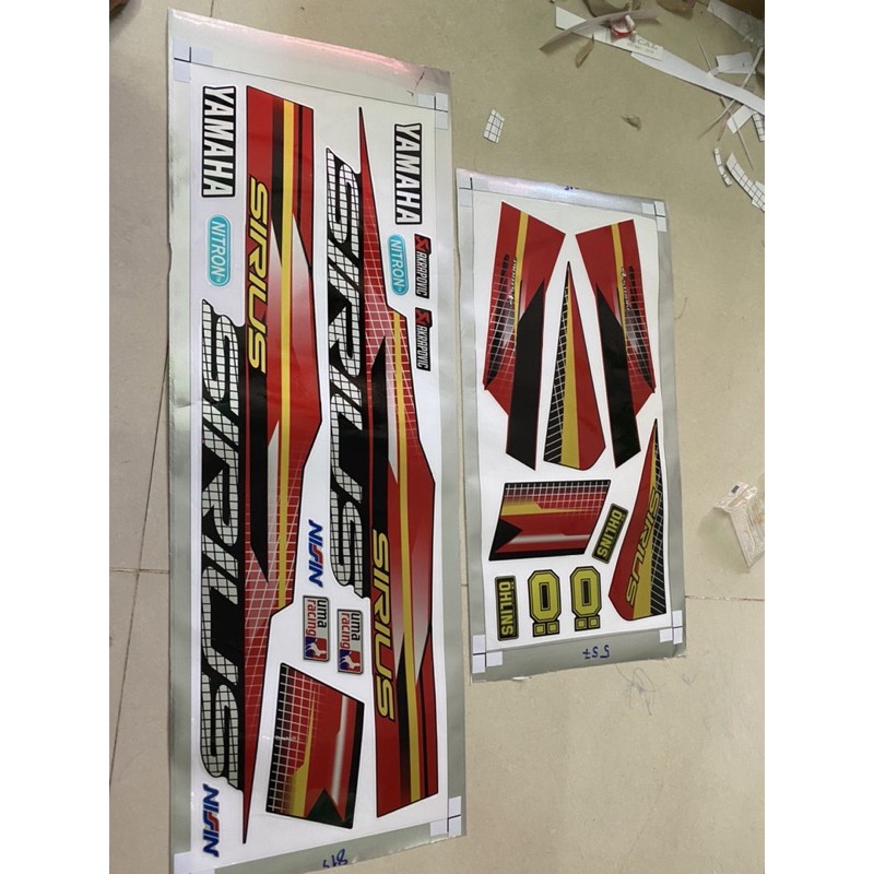 Tem xe sirius spark đỏ đen Candy cao cấp