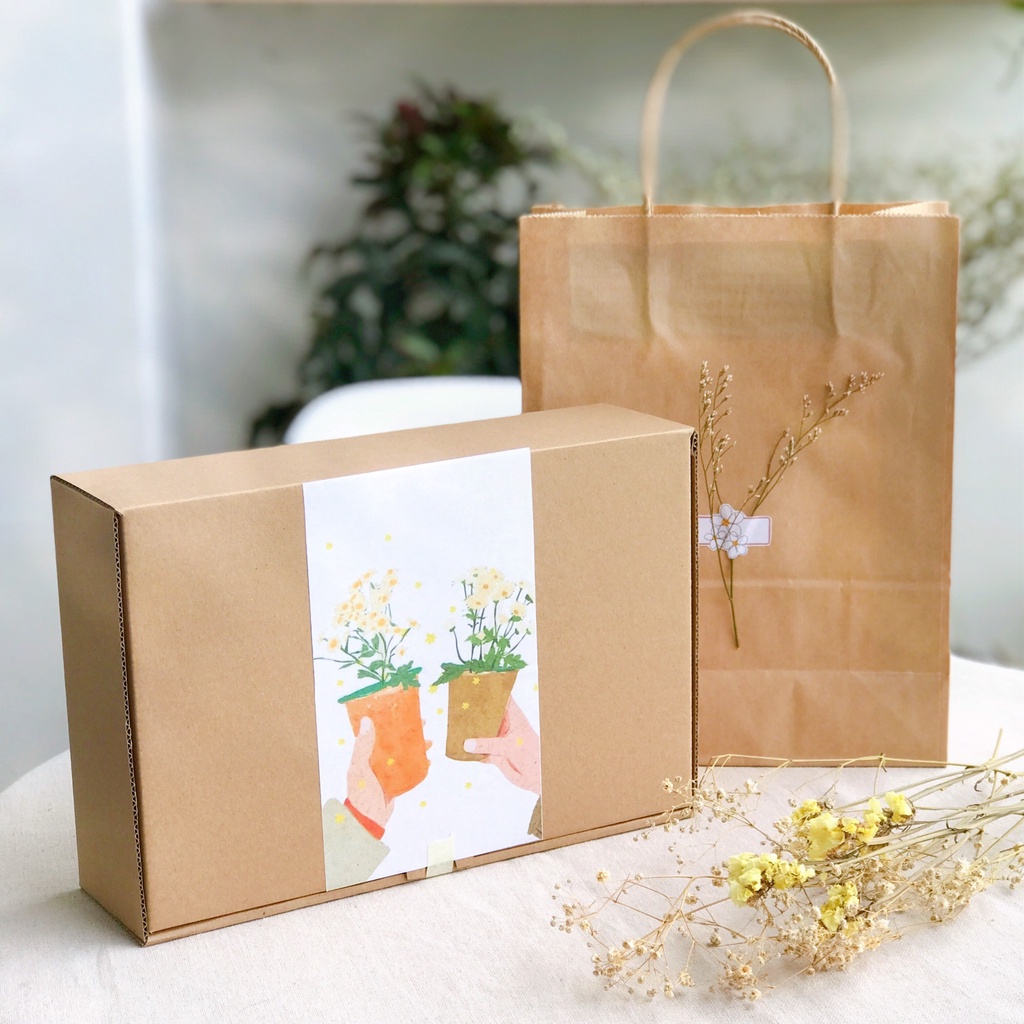 Túi giấy trang trí hoa khô