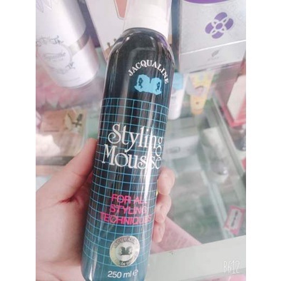 mouse xịt tóc Jacqualine styling 250ml