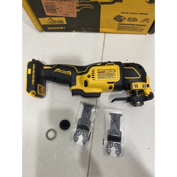 Máy cắt rung dewalt 20v