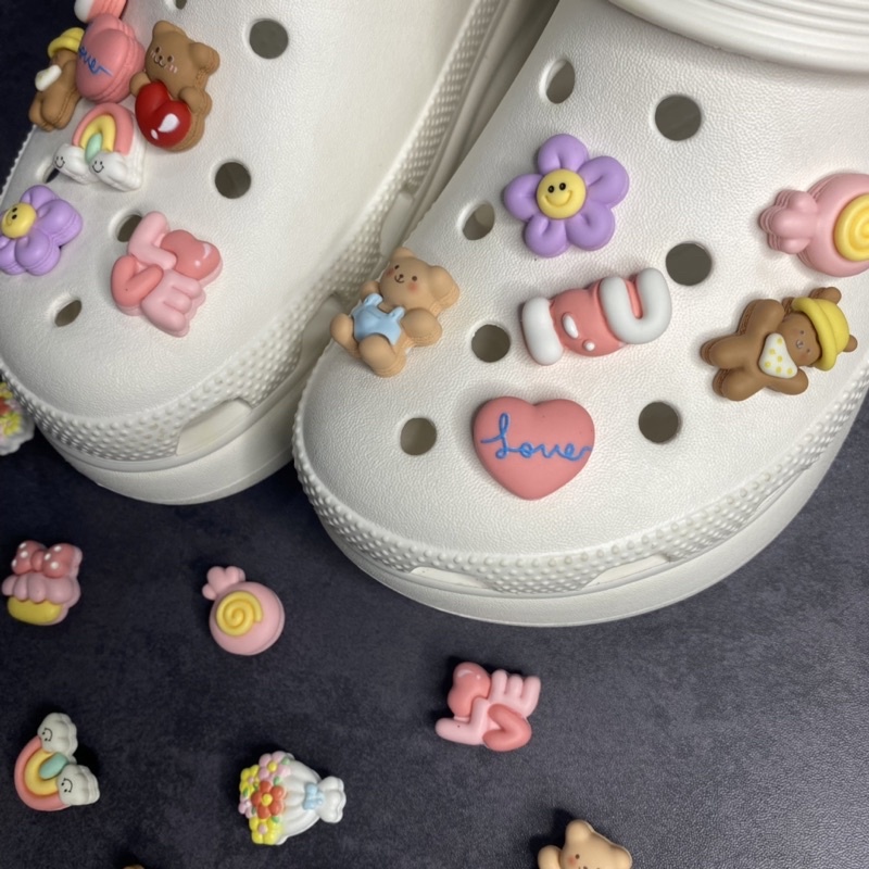 Jibbitz, Sticker Gắn Trang Trí Giày Dép Crocs Hình Dễ Thương