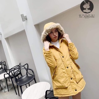 Áo parka vàng