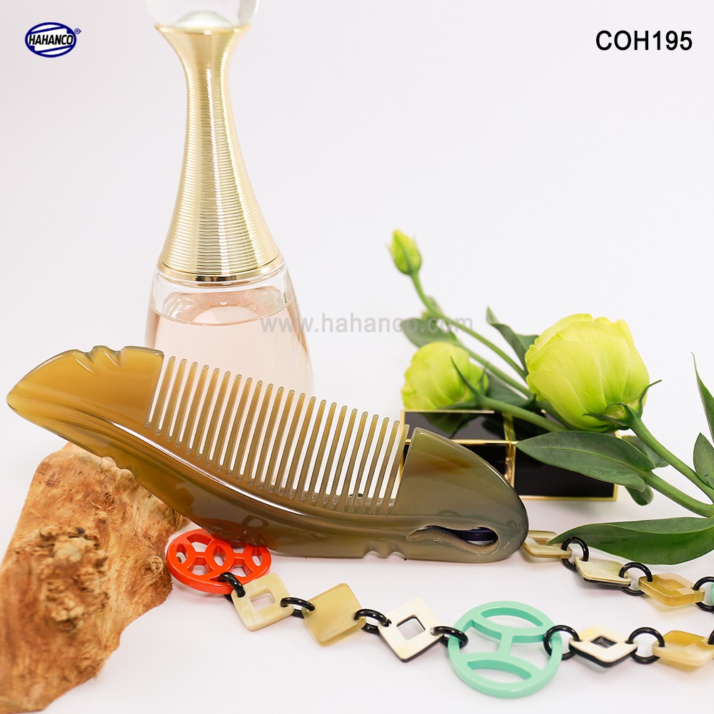 Lược sừng xuất Nhật - COH195 (Size: M - 16cm) Cách cách - Horn Comb of HAHANCO - Chăm sóc tóc