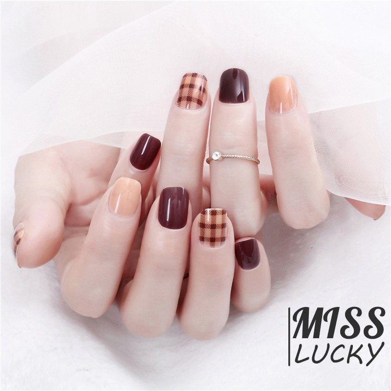 24 móng tay giả màu nâu cafe đậm độc đáo thời trang