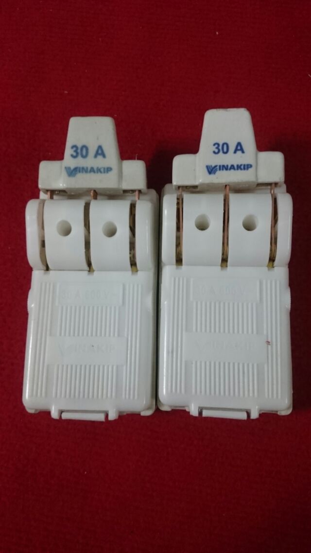 Cầu dao 3 pha vinakip 30A