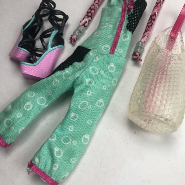 QA M - set phụ kiện cho búp bê monster high