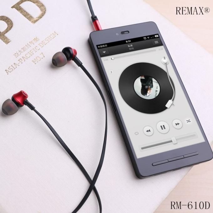 Tai nghe nhét tai Remax RM-610D