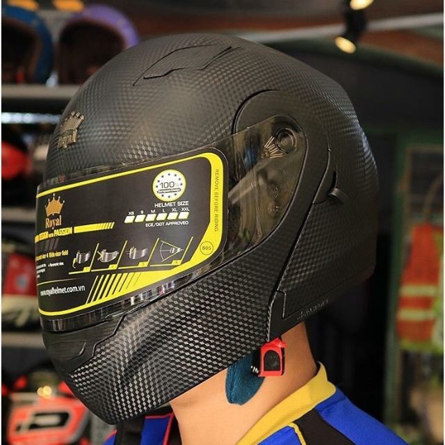 Mũ Bảo Hiểm Fullface Lật Cằm 2 Kính Royal M179 Vân Carbon - size L và XL