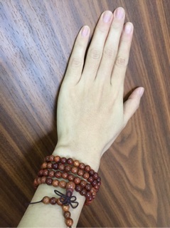 Tràng hạt gỗ đàn hương đỏ 6 li thơm