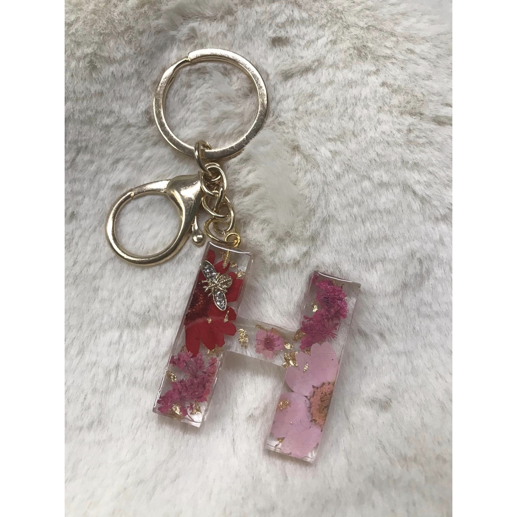 MÓC KHOÁ CHỮ RESIN THEO YÊU CẦU