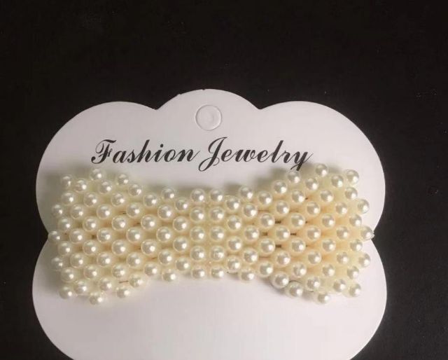 Kẹp tóc đẹp màu trắng