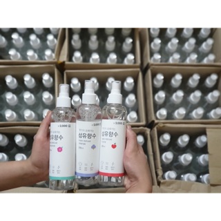 Xịt thơm quần áo