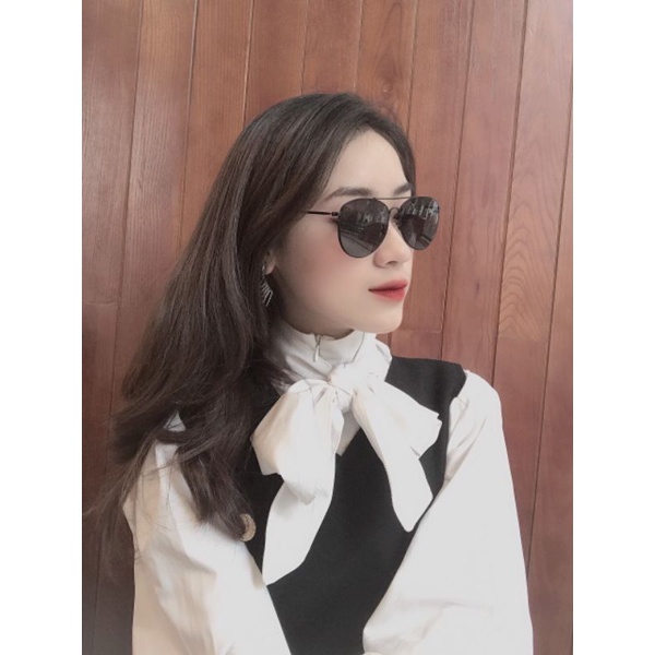Kính Topshop có mail mua hàng của web