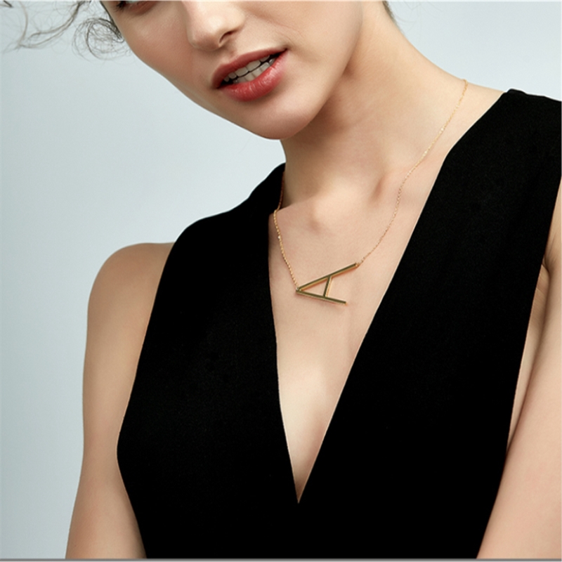 Dây chuyền MAYEBE LAVEND bàng thép titan mặt chữ cái thời trang