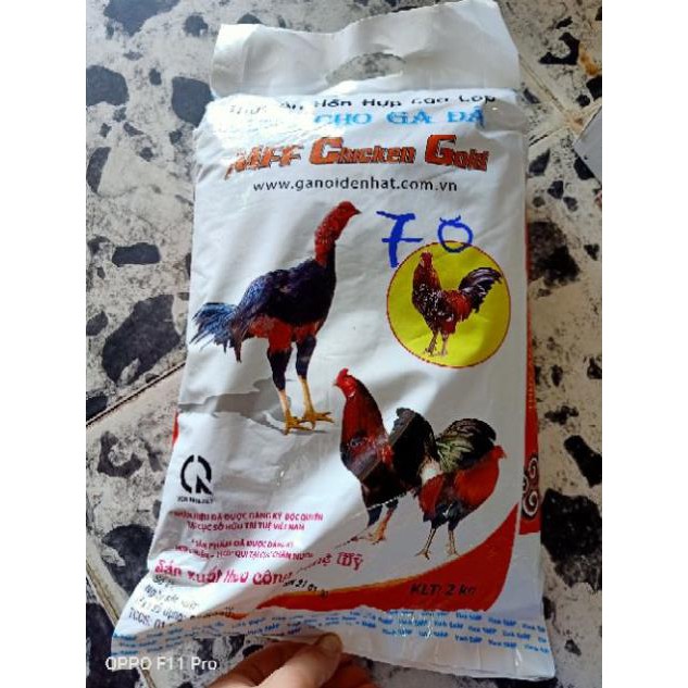 Cám Gà Đá MFF Chicken Gold Lớn 2kg - Thức Ăn Gà