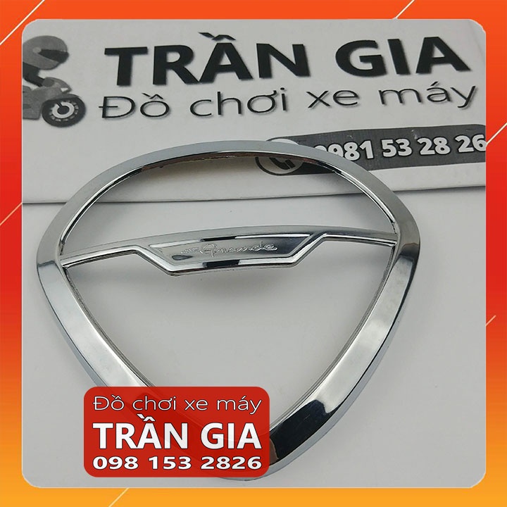 Ốp viền mặt đồng hồ xe Nozza Grande 2019-2020-2021-2022 xi inox - phụ kiện trang trí