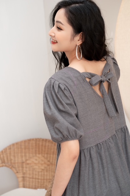 Đầm tầng dáng babydoll nơ sau, chất vải chéo dày dặn chị em bầu bí mặc thoái mái | BigBuy360 - bigbuy360.vn