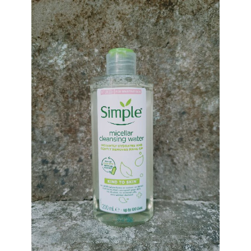  Nước tẩy trang Simple Kind to Skin Micellar Cleansing Water