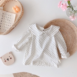 Áo trắng chấm bi cổ sen