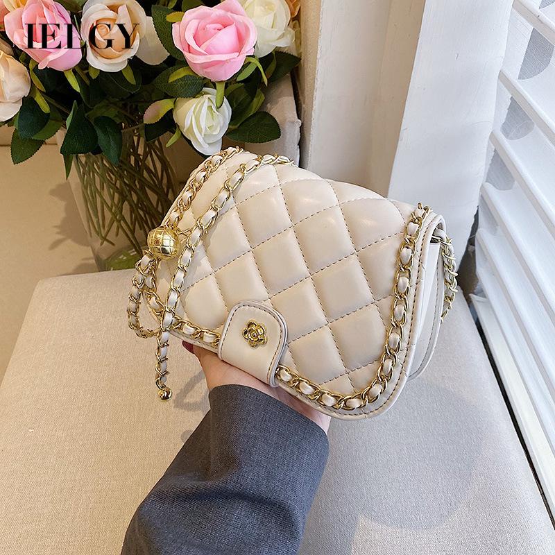 Túi đeo chéo IELGY kiểu vuông phối dây xích hoạt tiết đường may hình thoi phong cách Hàn Quốc dễ phối dành cho nữ
