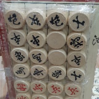 Cờ tướng bàn gỗ.hình thật.