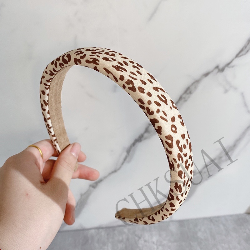 Cài tóc bằng xốp phong cách retro hàn quốc