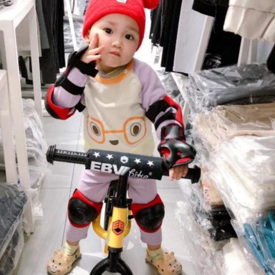 Xe thăng bằng em bé vàng cho bé 18 tháng đến 6 tuổi