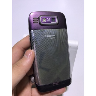 Điện thoại Nokia E72 màu tím