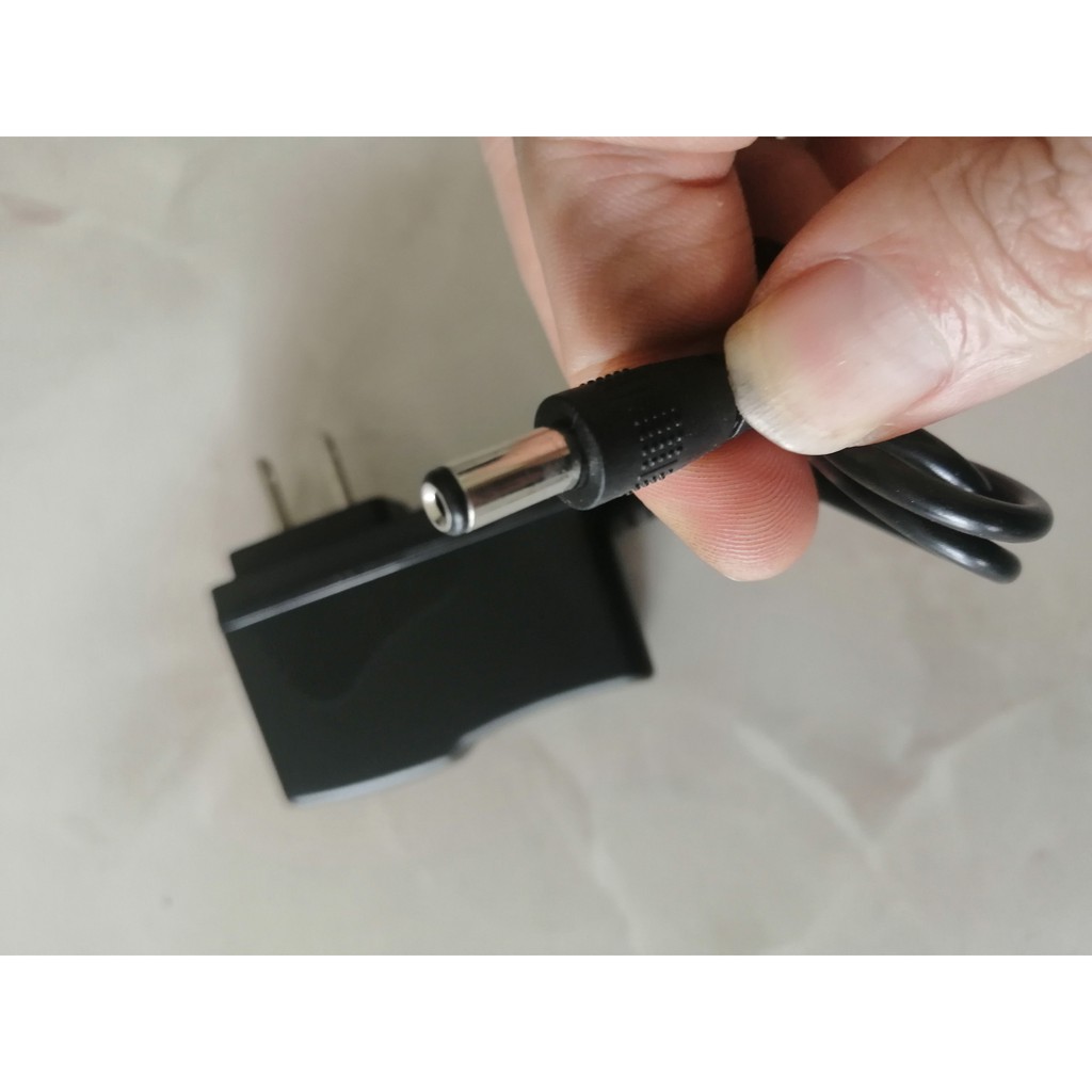 Dây nguồn TV box ra đầu tròn chuẩn  3.5mm 105cm 5V 2A