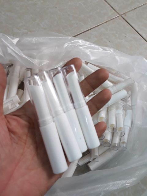 Vỏ son ngón tay xéo đổ trục tiếp | BigBuy360 - bigbuy360.vn