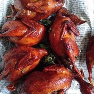 Chim cút ướp lá móc mật