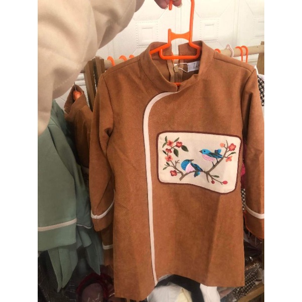 Áo dài nhung bé trai