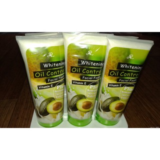 Sữa rửa mặt trái bơ Thái lan 210ml