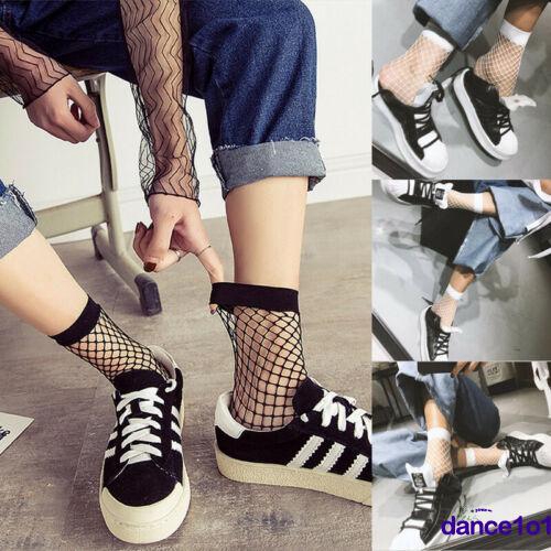 Tất lưới cổ cao màu đen và trắng cá tính