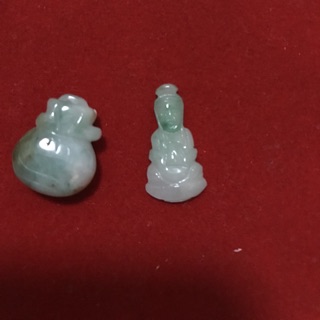 Mặt dây chuyền phật mẹ quan âm và túi tiền cẩm thạch