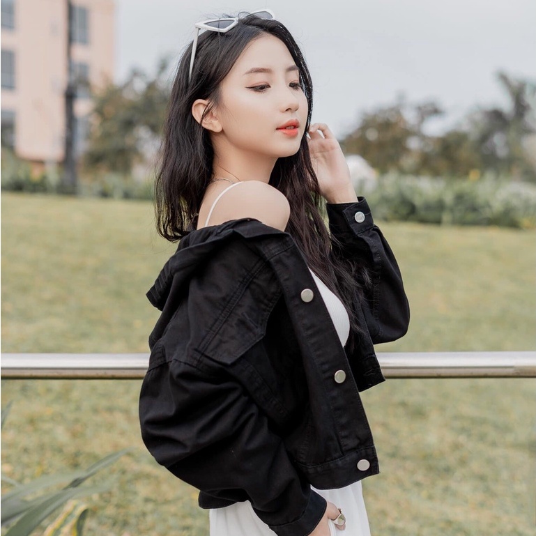 Áo khoác kaki nữ FM Style hai túi nắp TAMI cá tính năng động thời trang I Fm Style Online 220307008