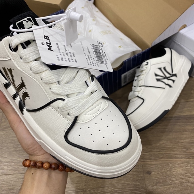 GIÀY M.LB CHUNKY LINER WHITE BLACK LAI AU