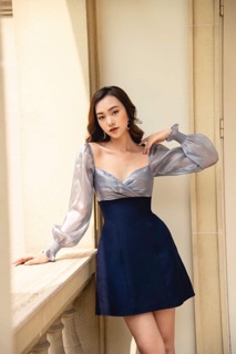 Đầm tay phồng ánh nhũ