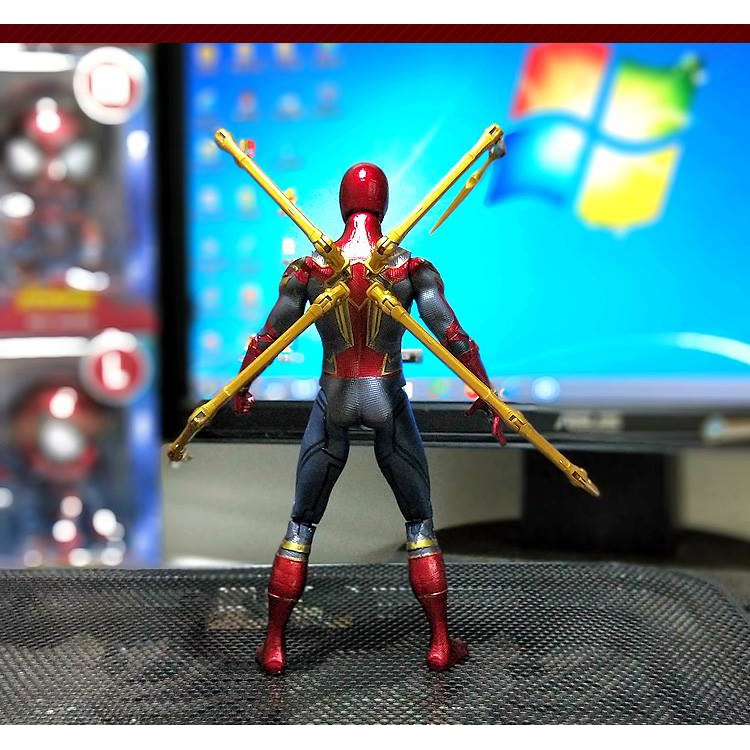 Mô hình Spidey- Iron Spider Infinity war - 330k - 16cm.