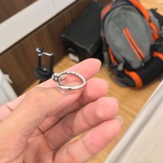 Nhẫn đinh chrome hearts