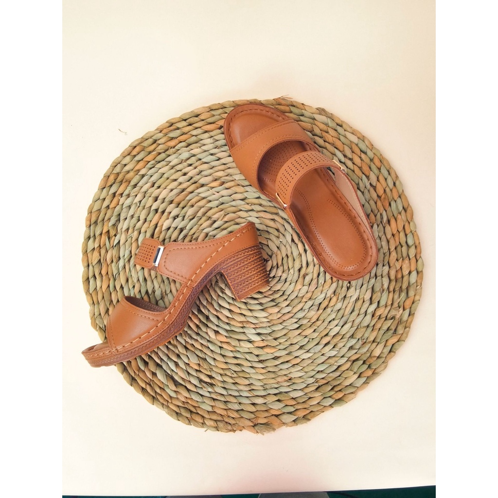 Giày cao gót sandal IELGY đế dày ngoại cỡ cho nữ