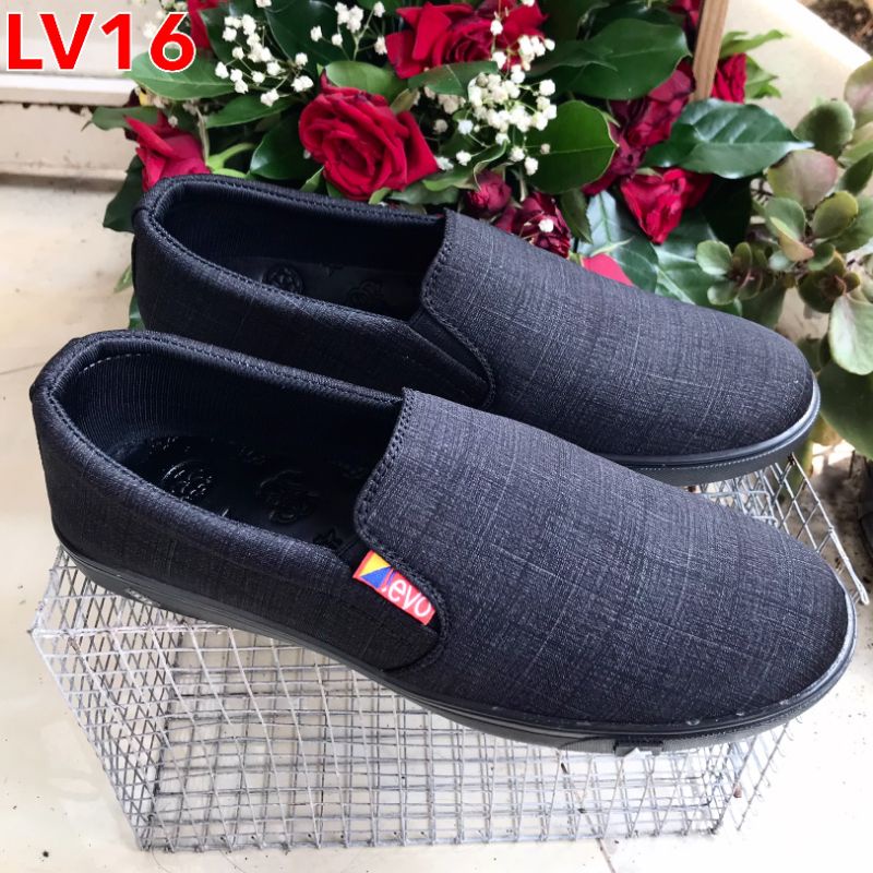 Giày lười vãi nam đế đen, phom chuẩn đẹp, size từ 38-43,mã LV16,màu xám đen, mẫu mới nhất hiện nay