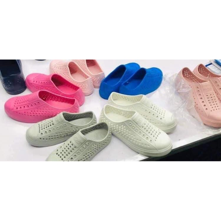 GIÀY NHỰA ĐI MƯA URBAN