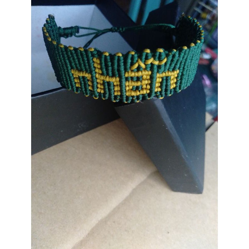 vòng tay handmade-vòng tay bện chữ theo yêu cầu