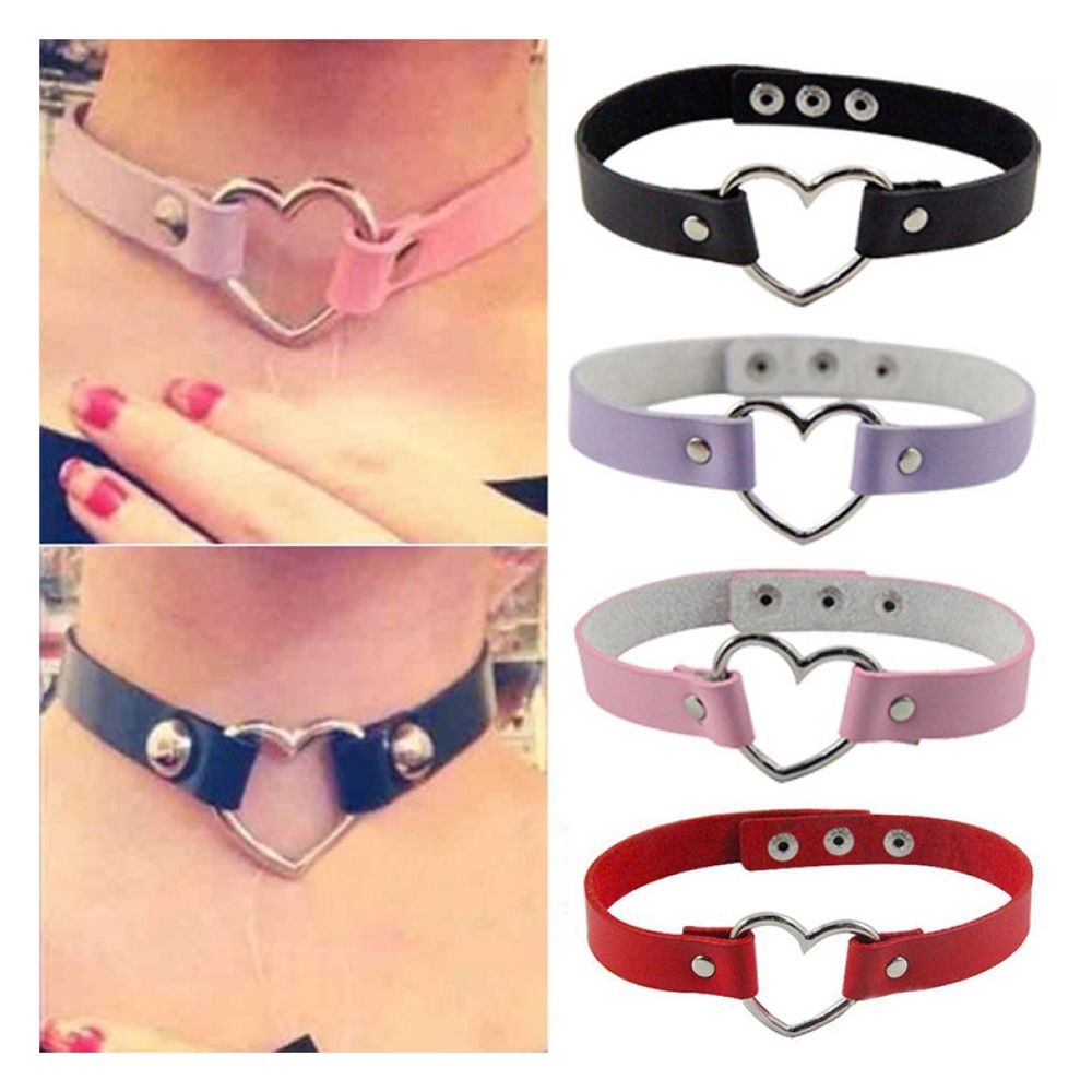 Choker da PU phối mặt trái tim và đinh tán