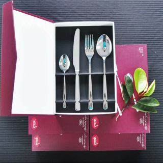 Set quà tặng miniso (set 4 bộ dao, thìa, dĩa inox 304)