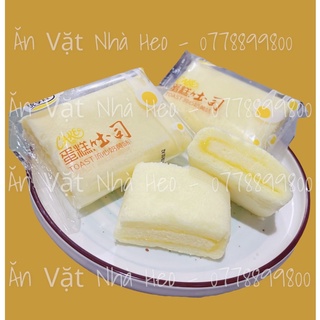 Bánh bông lan Cuộn Kem trứng muối 1 cái