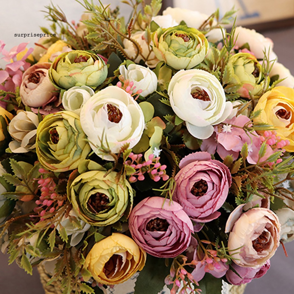 Hoa giả màu sắc tươi sáng dùng trang trí phòng spa