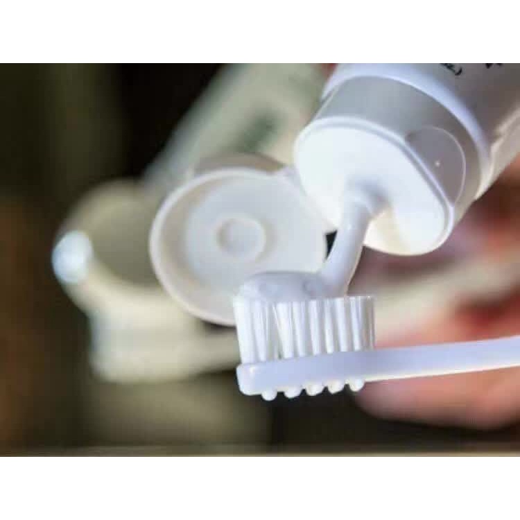 Kem đánh răng trắng sáng AP24 Nuskin Whiteing Flouride Toothpaste 110g trắng sáng, hết hôi miệng, ngừa sâu răng